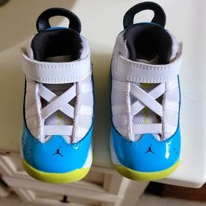 Toddler jordans 4c agua white baby blue